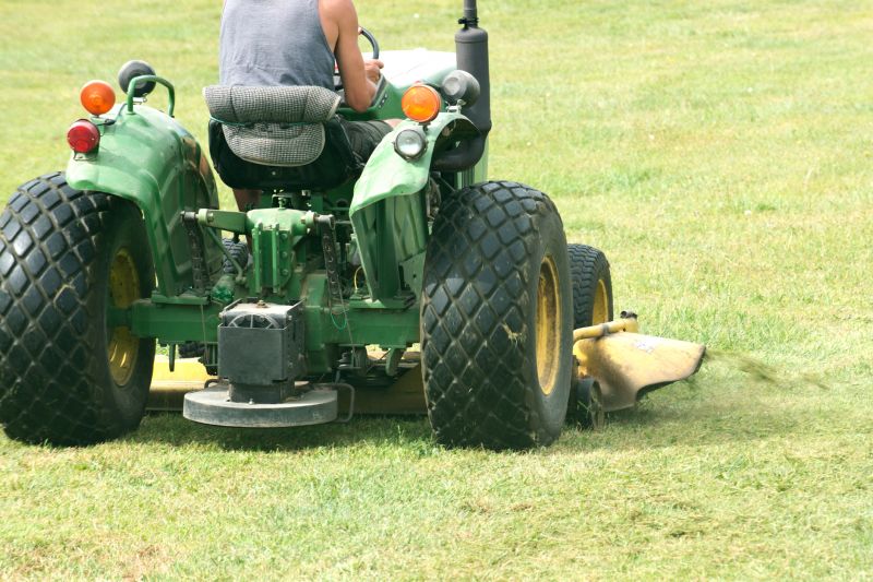 Local Tractor Mowing in Upper Marlboro, MD